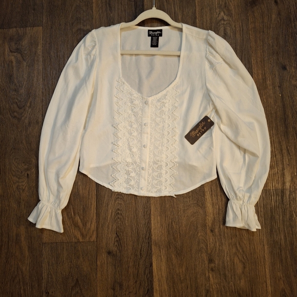 NWT Wrangler Retro Women's Button Front with Crochet Detail Blouse. - Picture 14 of 16